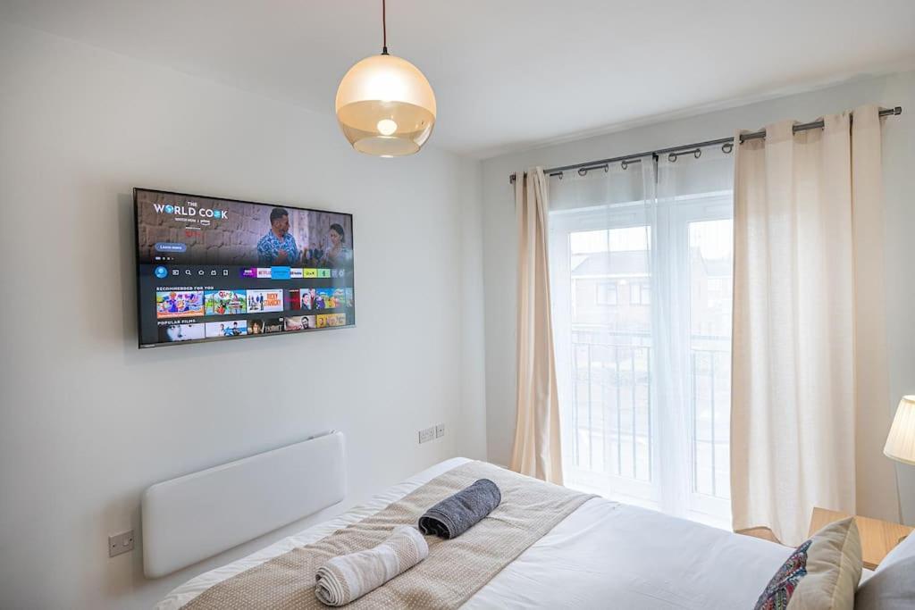 Reading 2-Bed Apartment & Parking Buitenkant foto